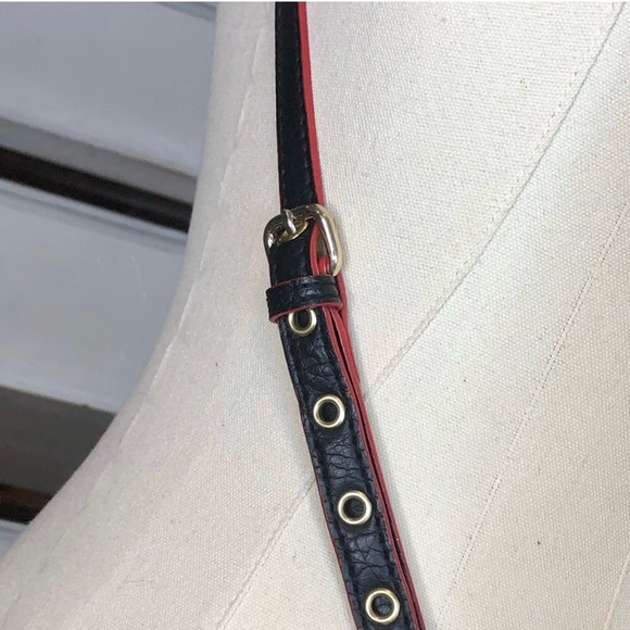 JUICY COUTURE Red Lipstick Kiss Lips Sequin Adjustable Crossbody Shoulder Bag - Picture 13 of 17